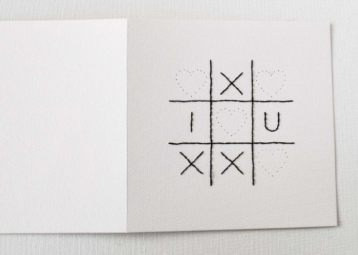 Papierkarten zum Valentinstag: Rückstichstickerei auf Papier