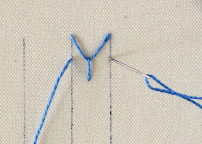 Connected Fly stitch Step4