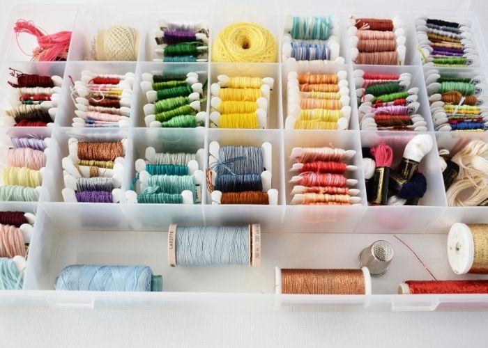 Embroidery floss storage ideas: Various embroidery threads and floss mixed in one box