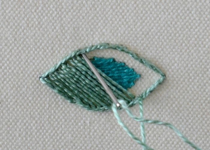Point satin rembourré étape 7