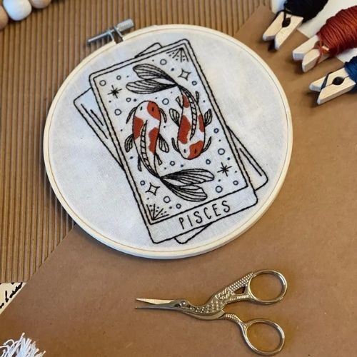 Tarotkarten-Design - Fische - digitale Vorlage designed by PNWEmbroideryCo auf Etsy
